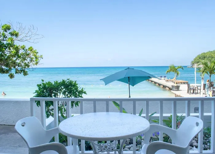 Aparthotel Beach Front Ocho Rios